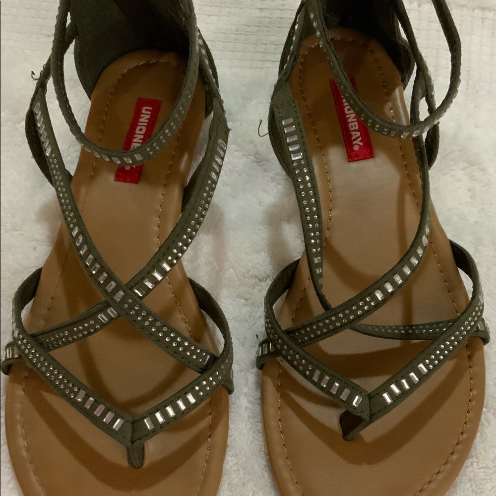 Union Bay sandals size 8